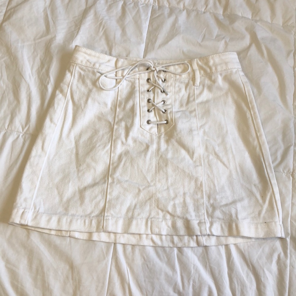 White Lace-Up Skirt